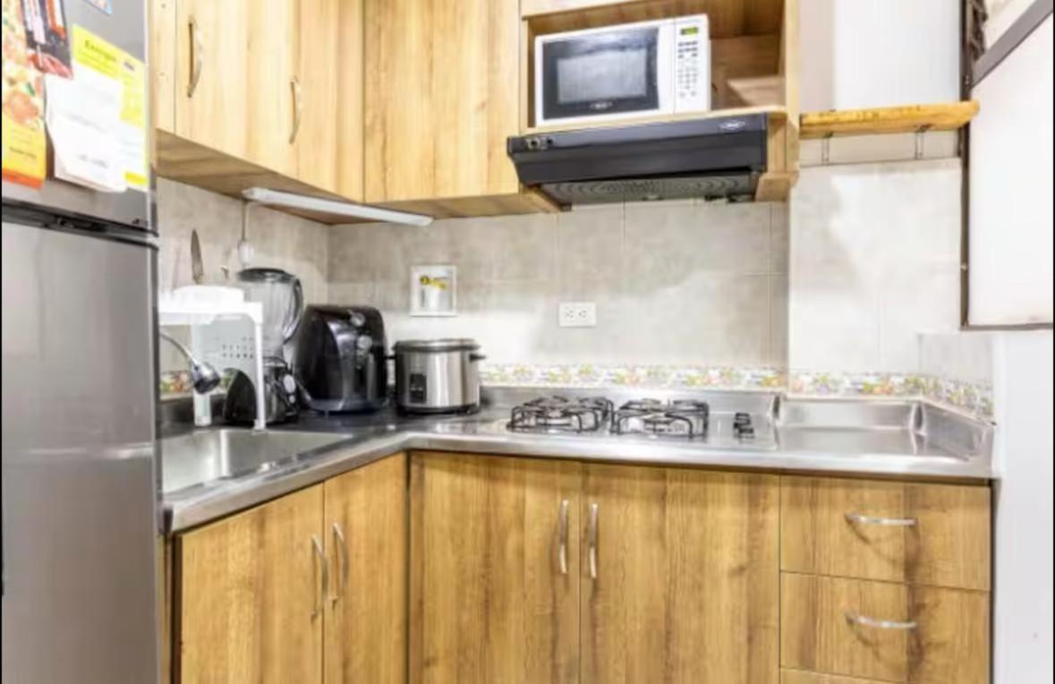 Privadas, Dentro De Apartamento, Comodas Y Muy Cercanas Al Poblado * Medellín